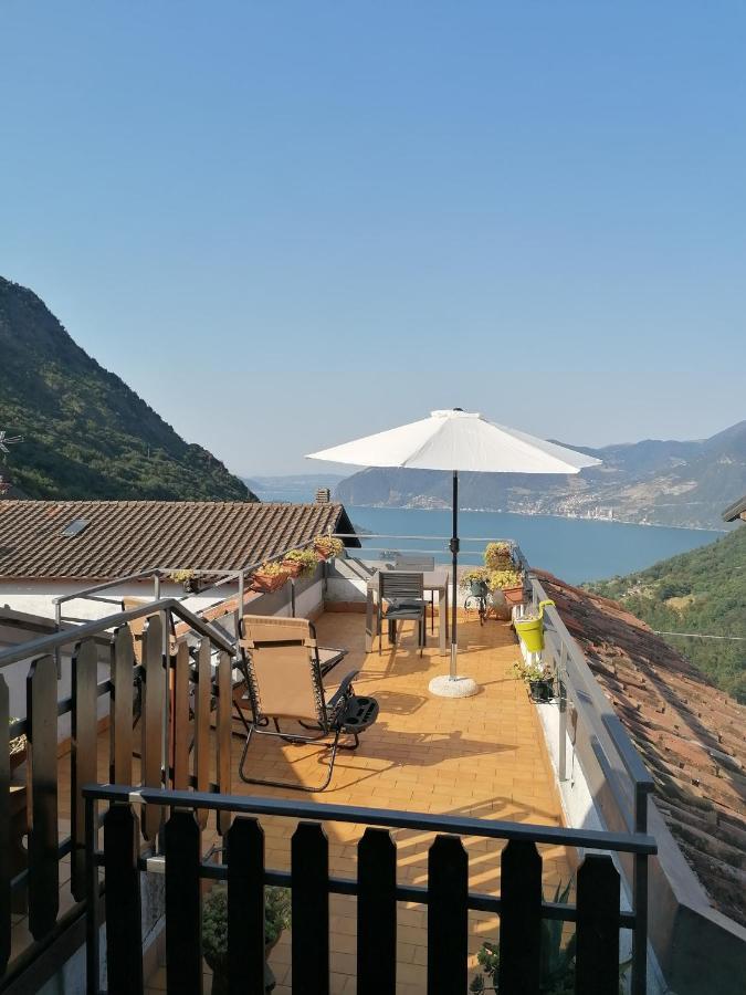 Casa Vacanze 'La Piazza' Villa Zone Exterior photo